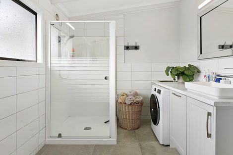 Photo of property in 145a Mayfair Avenue, Whangamata, 3620