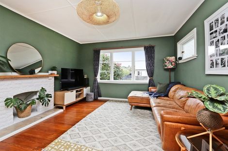 Photo of property in 33 Harpham Street, Taradale, Napier, 4112