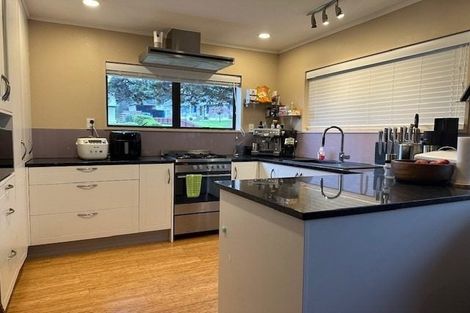 Photo of property in 52 Cumberland Crescent, Welcome Bay, Tauranga, 3112