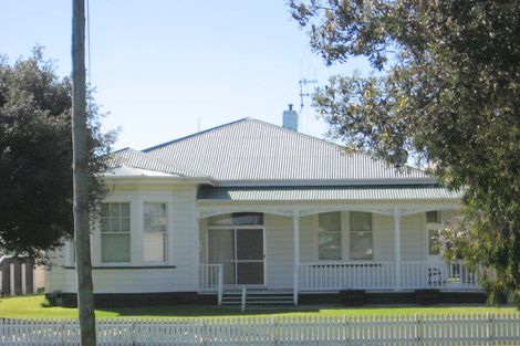 Photo of property in 7 Robinson Street, Foxton, 4814