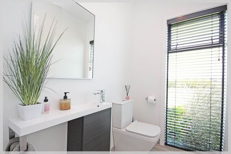 Photo of property in 16 Carex Grove, Foxton Beach, Foxton, 4815