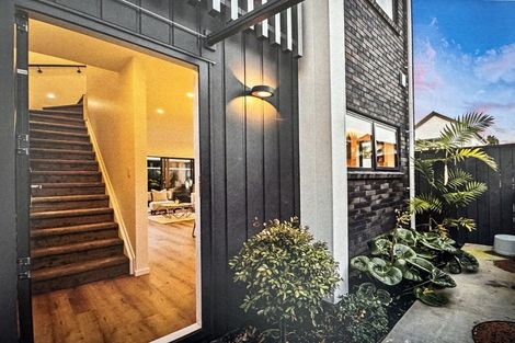 Photo of property in 6/81 Vodanovich Road, Te Atatu South, Auckland, 0610