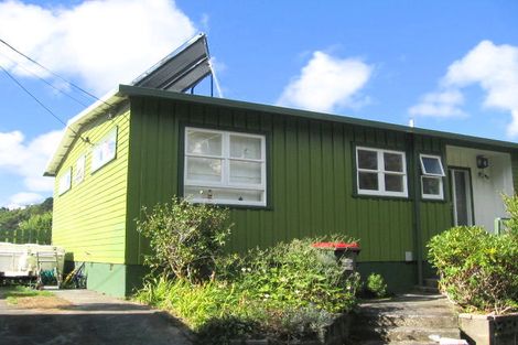 Photo of property in 11 Williamson Way, Karori, Wellington, 6012
