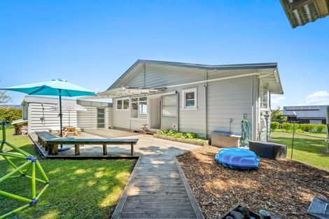 Photo of property in 34 Awanui Crescent, Matakana, 0985