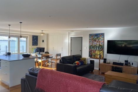 Photo of property in 41 Yeovil Road, Te Atatu Peninsula, Auckland, 0610