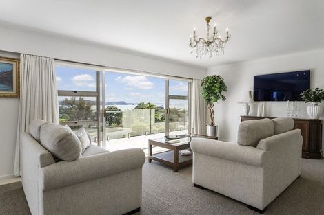 Photo of property in 76 Marellen Drive, Red Beach, 0932