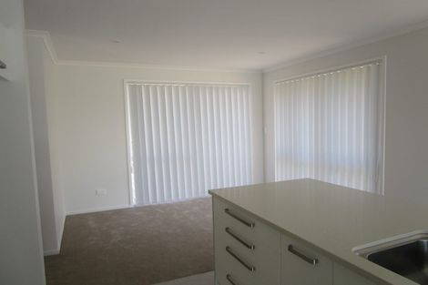Photo of property in 13 Olivia Road, Pukekohe, 2120