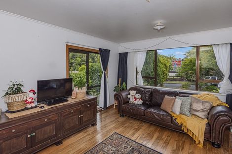 Photo of property in 13 Ranfurly Place, Te Kamo, Whangarei, 0112