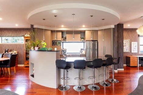 Photo of property in 30 Lowther Place, Taradale, Napier, 4112