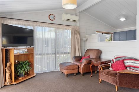 Photo of property in 2/115 Harbour Road, Ohope, 3121