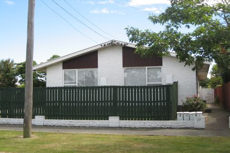 Photo of property in 4/27 Oxley Avenue, St Albans, Christchurch, 8014