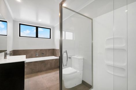 Photo of property in 4d Nohoanga Road, Karaka, Papakura, 2113