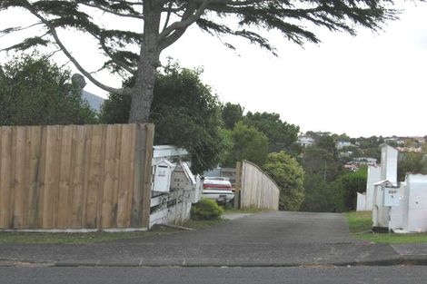 Photo of property in 1/28b Sunnynook Road, Sunnynook, Auckland, 0620