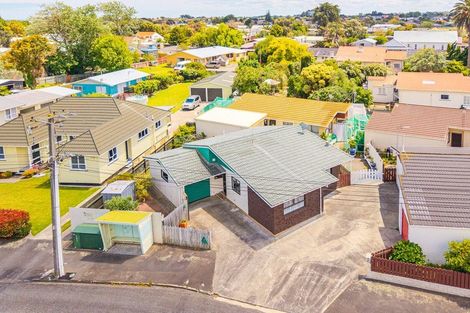 Photo of property in 42 Tawa Street, Gonville, Whanganui, 4501