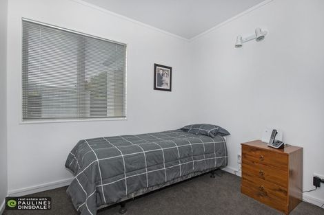 Photo of property in 2 Oxford Avenue, Te Kamo, Whangarei, 0112