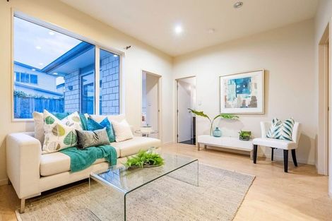 Photo of property in 22 Ballindrait Drive, Flat Bush, Auckland, 2019