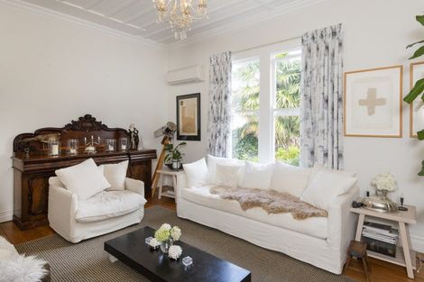 Photo of property in 118 Fox Street, Whataupoko, Gisborne, 4010