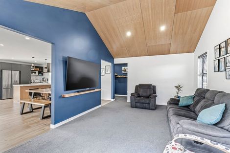 Photo of property in 18 Swan Street, Lake Hawea, Wanaka, 9382