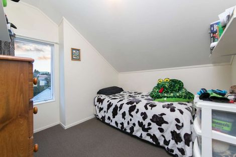 Photo of property in 1/19 Lilburn Crescent, Massey, Auckland, 0614