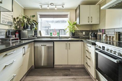 Photo of property in 700 Buller Street, Akina, Hastings, 4122