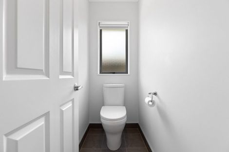 Photo of property in 21 Madison Street, Cambridge, 3434