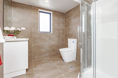 Photo of property in 10a Kotahitanga Street, Papakura, 2110