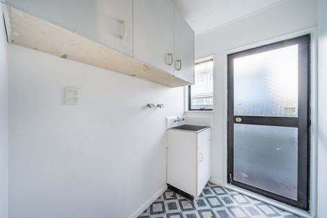 Photo of property in 2/1006 High Street, Avalon, Lower Hutt, 5011