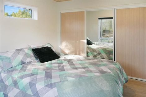 Photo of property in 80 Park Hill Road, Birkenhead, Auckland, 0626