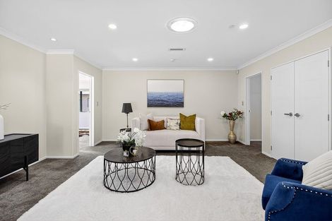 Photo of property in 265 Flat Bush School Road, Flat Bush, Auckland, 2019