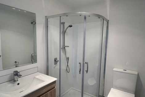 Photo of property in 62 Rauemi Way, Te Atatu South, Auckland, 0610