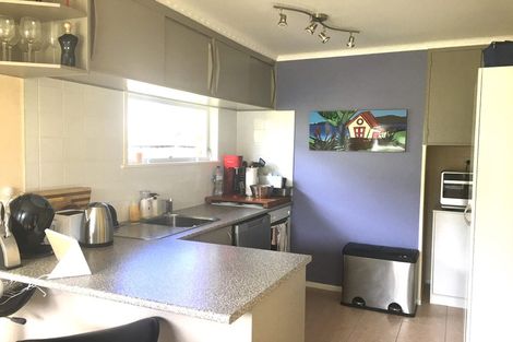 Photo of property in 2/6 Alana Place, Mount Wellington, Auckland, 1060