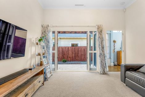 Photo of property in 31 Hardwicke Street, Sumner, Christchurch, 8081