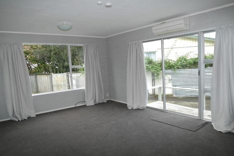 Photo of property in 43 Arawhata Road, Paraparaumu, 5032