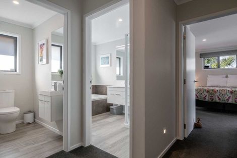 Photo of property in 33 Monarch Drive, Ashhurst, 4810