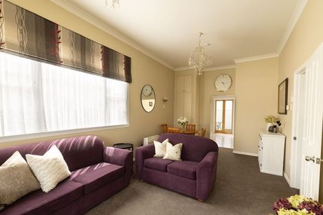 Photo of property in 43 Knowles Street, Terrace End, Palmerston North, 4410