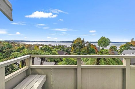 Photo of property in 6 Aries Place, Kawaha Point, Rotorua, 3010