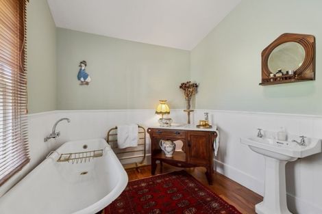 Photo of property in 16 Godley Quay, Lyttelton, 8082