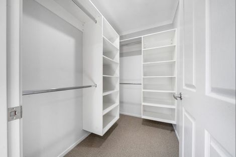 Photo of property in 4 Frederick Place, Whalers Gate, New Plymouth, 4310