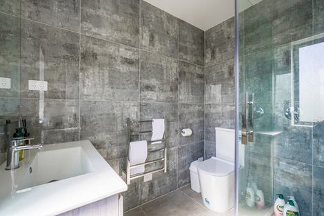Photo of property in 2/26 Long Bay Drive, Torbay, Auckland, 0630