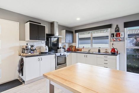 Photo of property in 140 Hay Street, Bromley, Christchurch, 8062