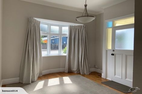 Photo of property in 9 Royal Street, Berhampore, Wellington, 6023
