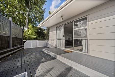 Photo of property in 27 Cedar Heights Avenue, Massey, Auckland, 0614