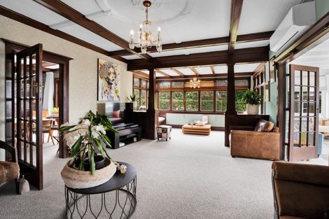 Photo of property in 34 Robe Street, New Plymouth, 4310