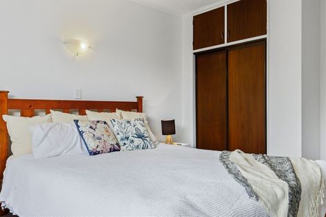 Photo of property in 51 Ambleside Drive, Burnside, Christchurch, 8053