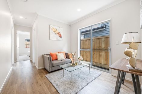 Photo of property in 60 Hikuawa Road, Flat Bush, Auckland, 2019