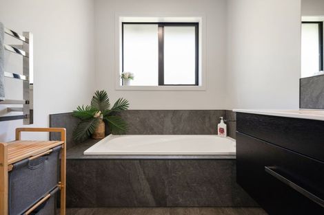 Photo of property in 2 Moule Street, Kihikihi, Te Awamutu, 3800