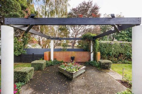 Photo of property in 7 Woodfield Avenue, Roslyn, Palmerston North, 4414