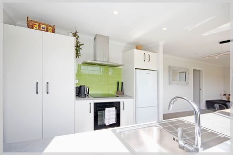 Photo of property in 128 Cummerfield Road, Foxton, 4891