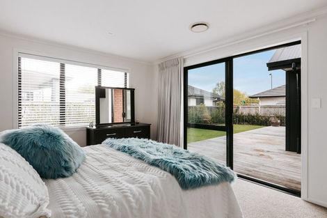 Photo of property in 4 Washingtonia Way, Omokoroa, 3114
