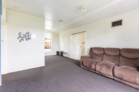 Photo of property in 12 Ormond Street, Woodville, 4920
